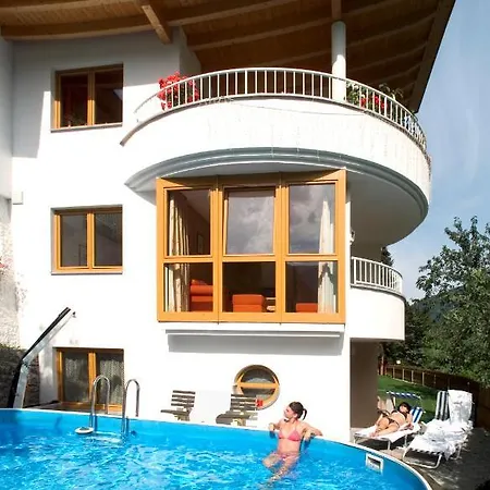 Garni Bergwelt 3* See