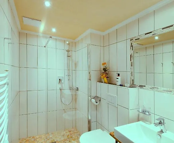 Garni Bergwelt 酒店 湖城