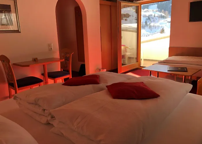 Garni Bergwelt 湖城